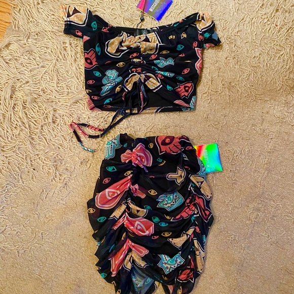 Misguided Mesh Ruched Mini Skirt - Picture 3 of 4